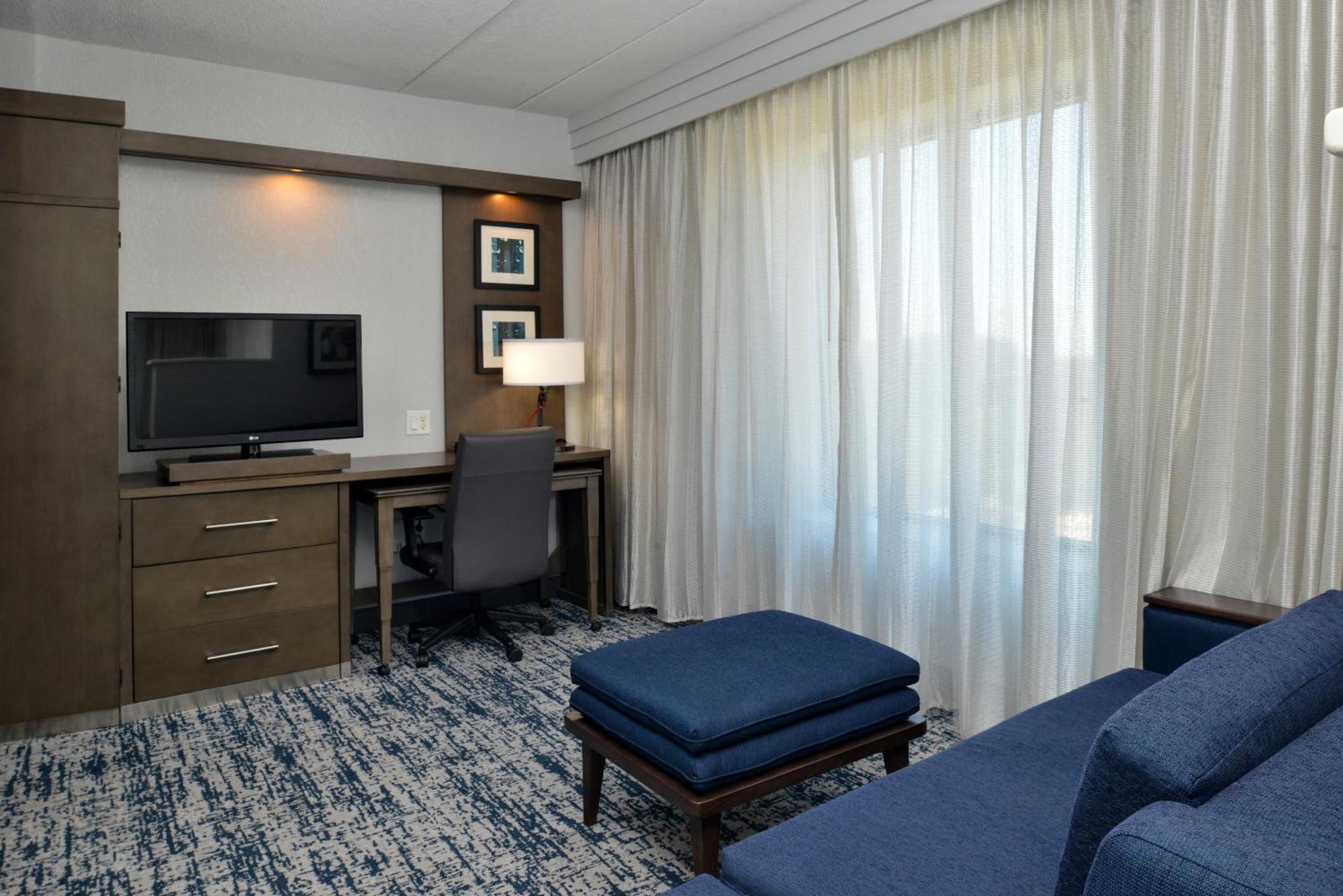 Courtyard By Marriott Wilmington Downtown/Historic District Hotel Ngoại thất bức ảnh