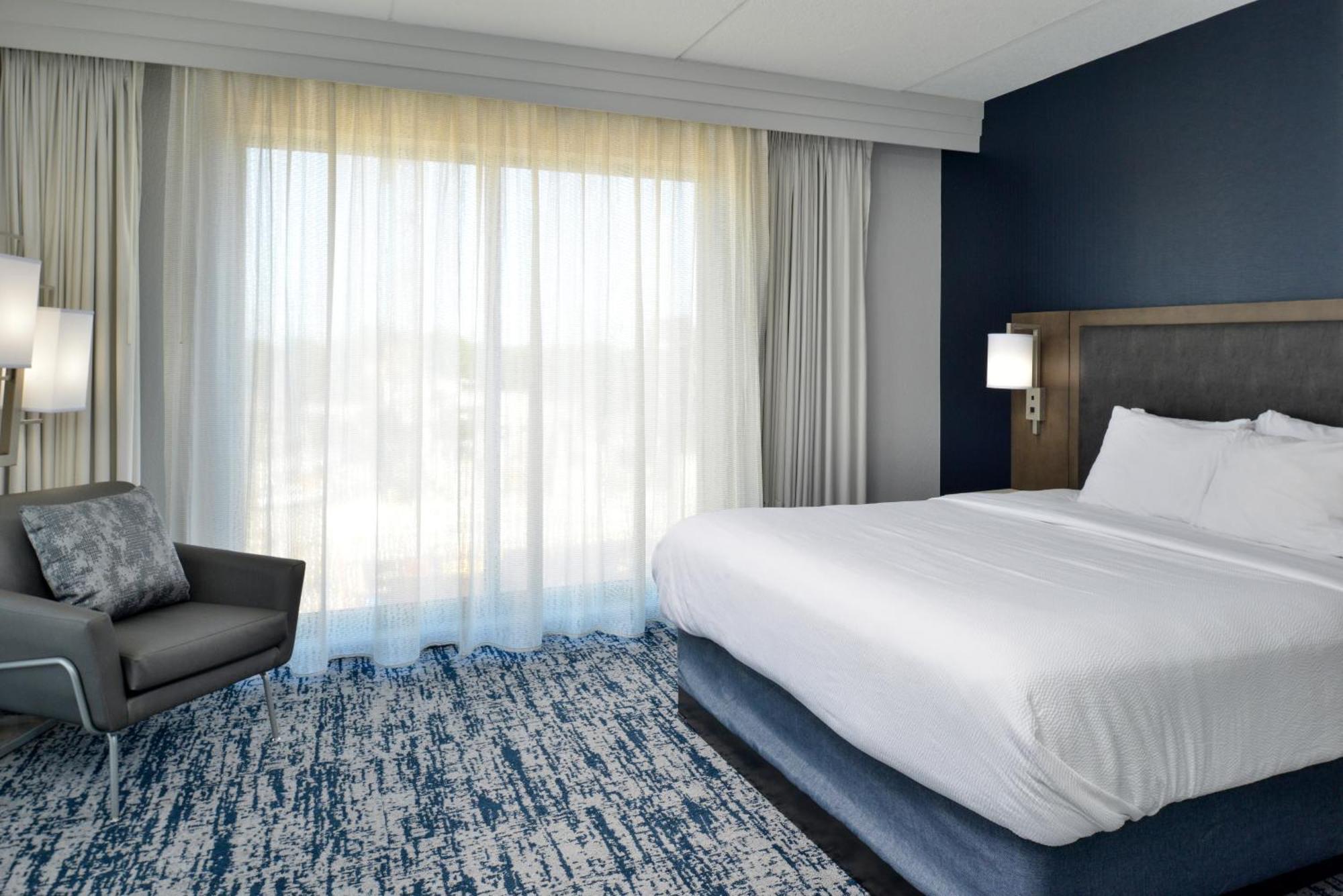 Courtyard By Marriott Wilmington Downtown/Historic District Hotel Ngoại thất bức ảnh