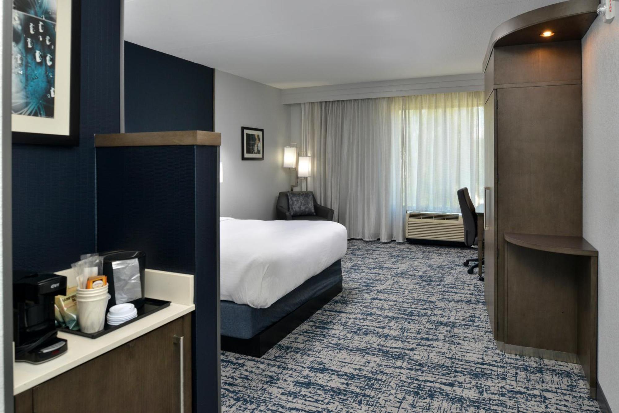 Courtyard By Marriott Wilmington Downtown/Historic District Hotel Ngoại thất bức ảnh