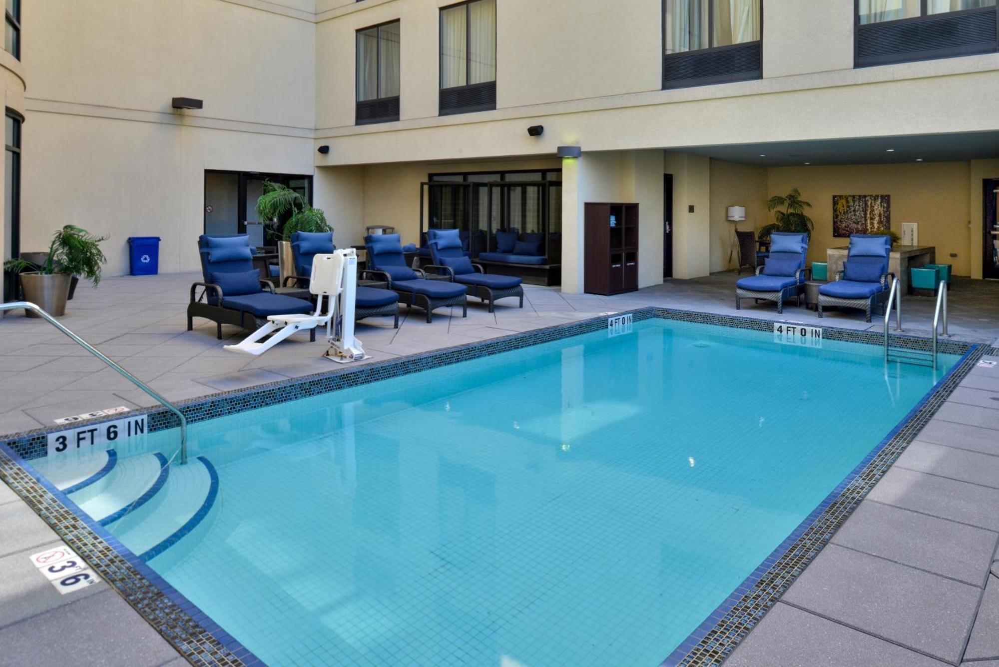 Courtyard By Marriott Wilmington Downtown/Historic District Hotel Ngoại thất bức ảnh