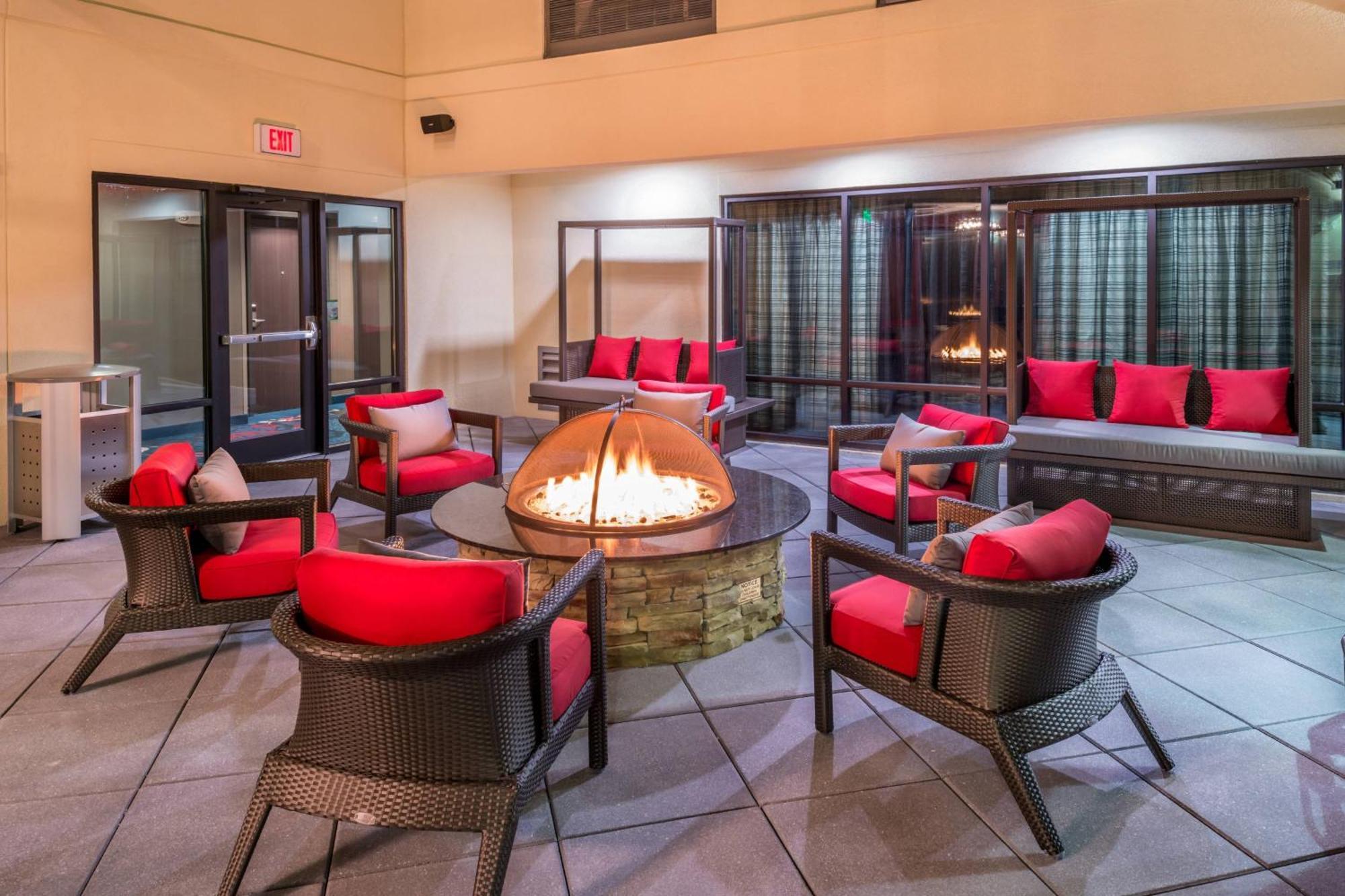 Courtyard By Marriott Wilmington Downtown/Historic District Hotel Ngoại thất bức ảnh